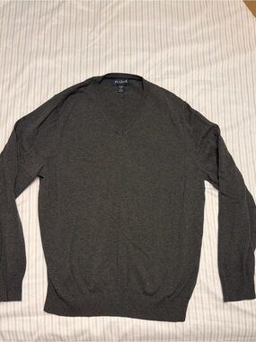 Jos. A. Bank Men's Charcoal V-Neck Sweater